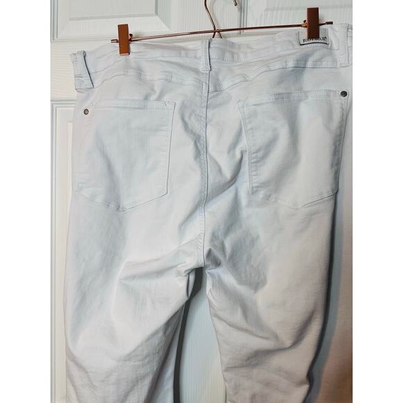 Judy Blue Super Flare Fit WHITE Jeans Women’s size 18 18w - Picture 6 of 8